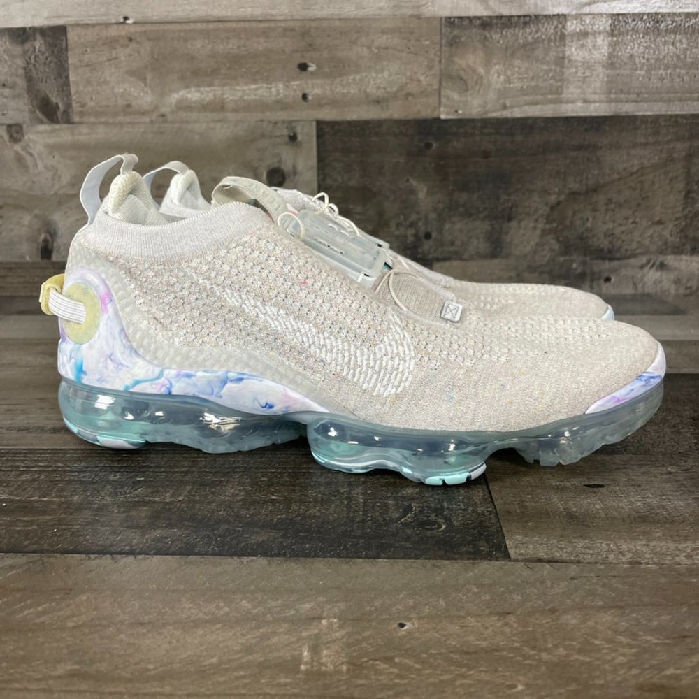 Nike Air VaporMax 2020 Flyknit Mens 10 Summit White Running Shoes CJ6740-100 - Picture 2 of 11